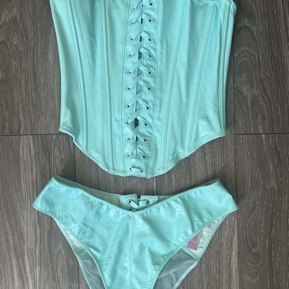 SavageX crocodile corset set (S top, M bottom)